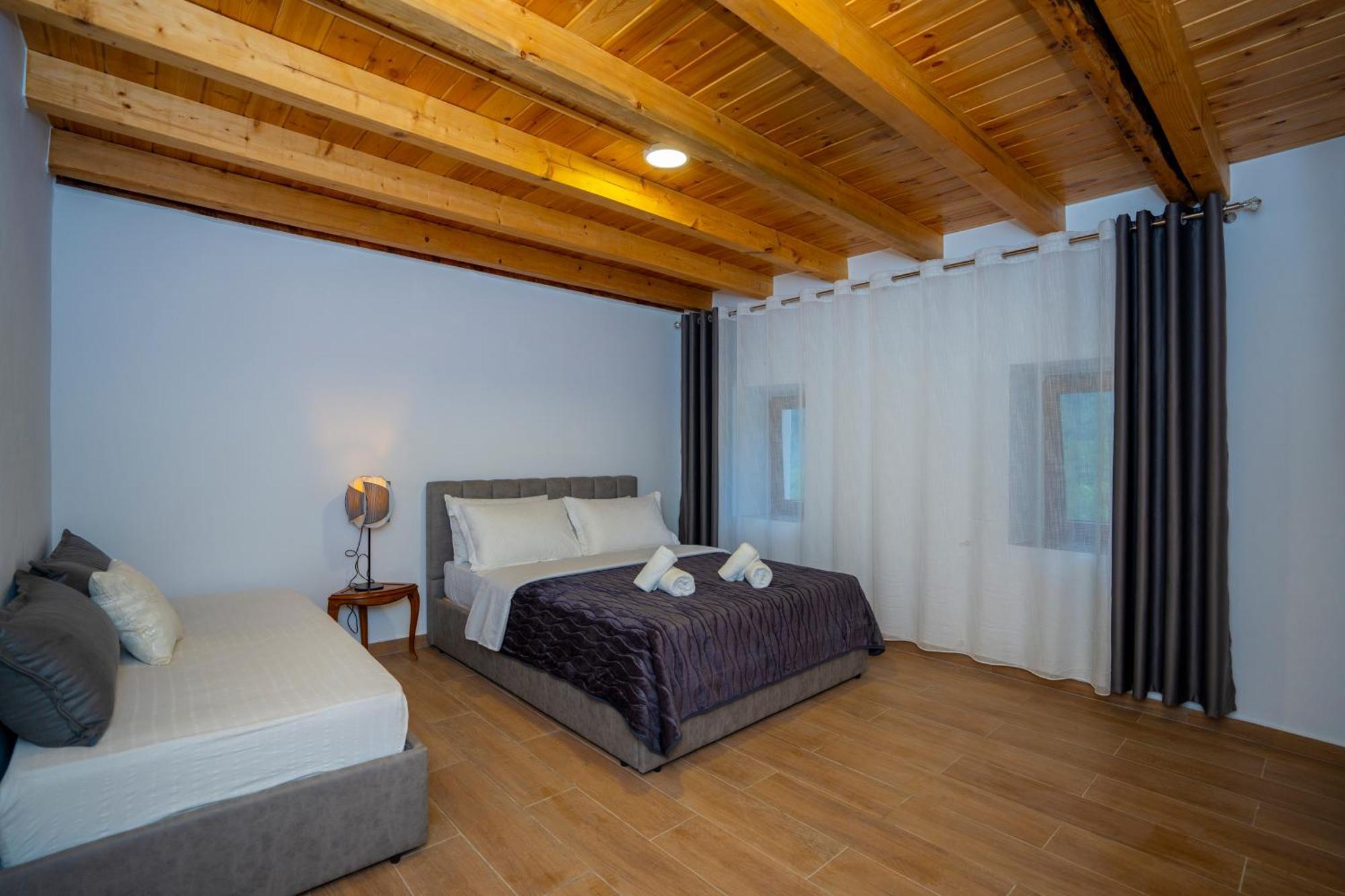Villa PrelaТет Екстериор снимка