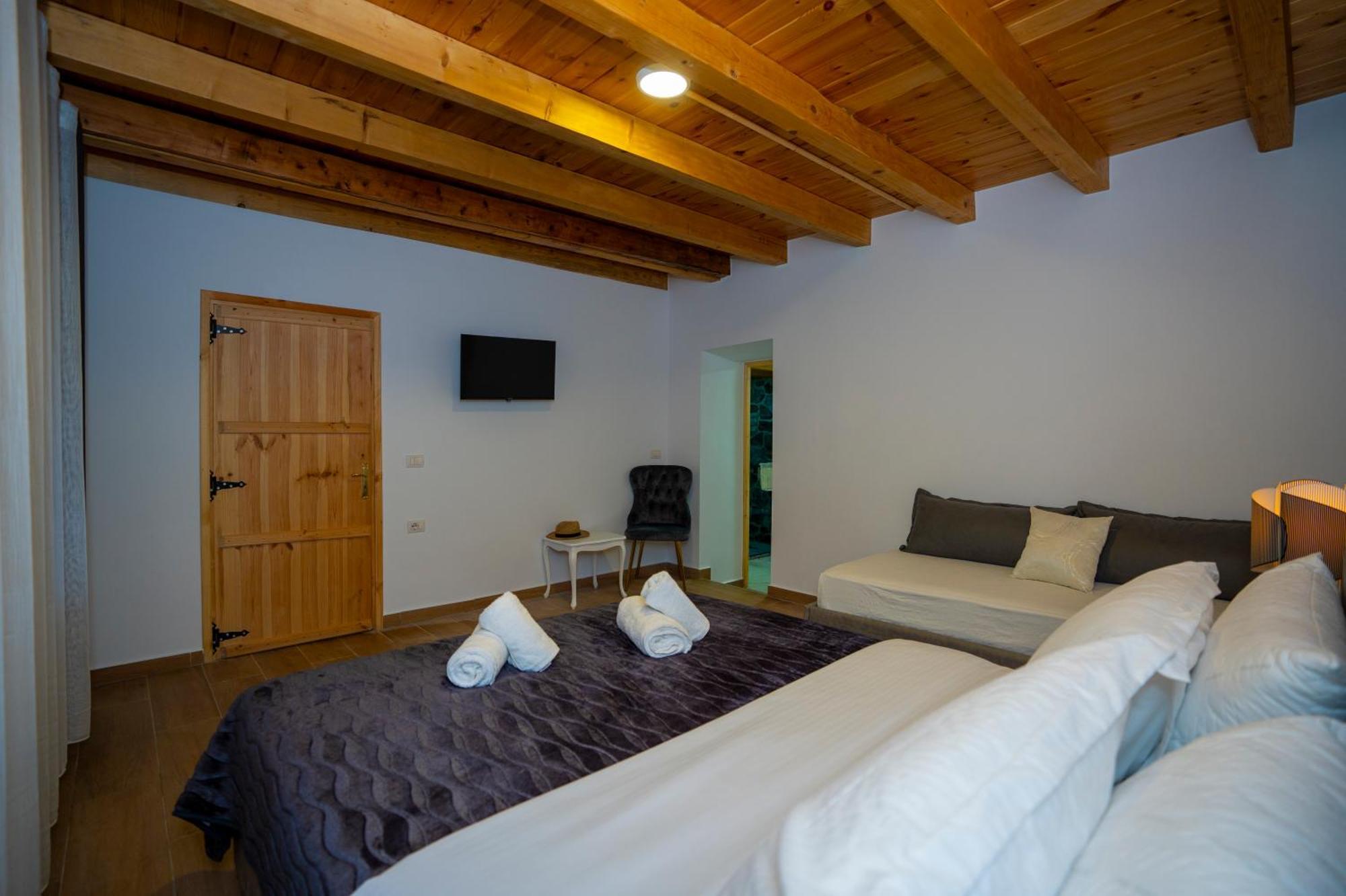 Villa PrelaТет Екстериор снимка