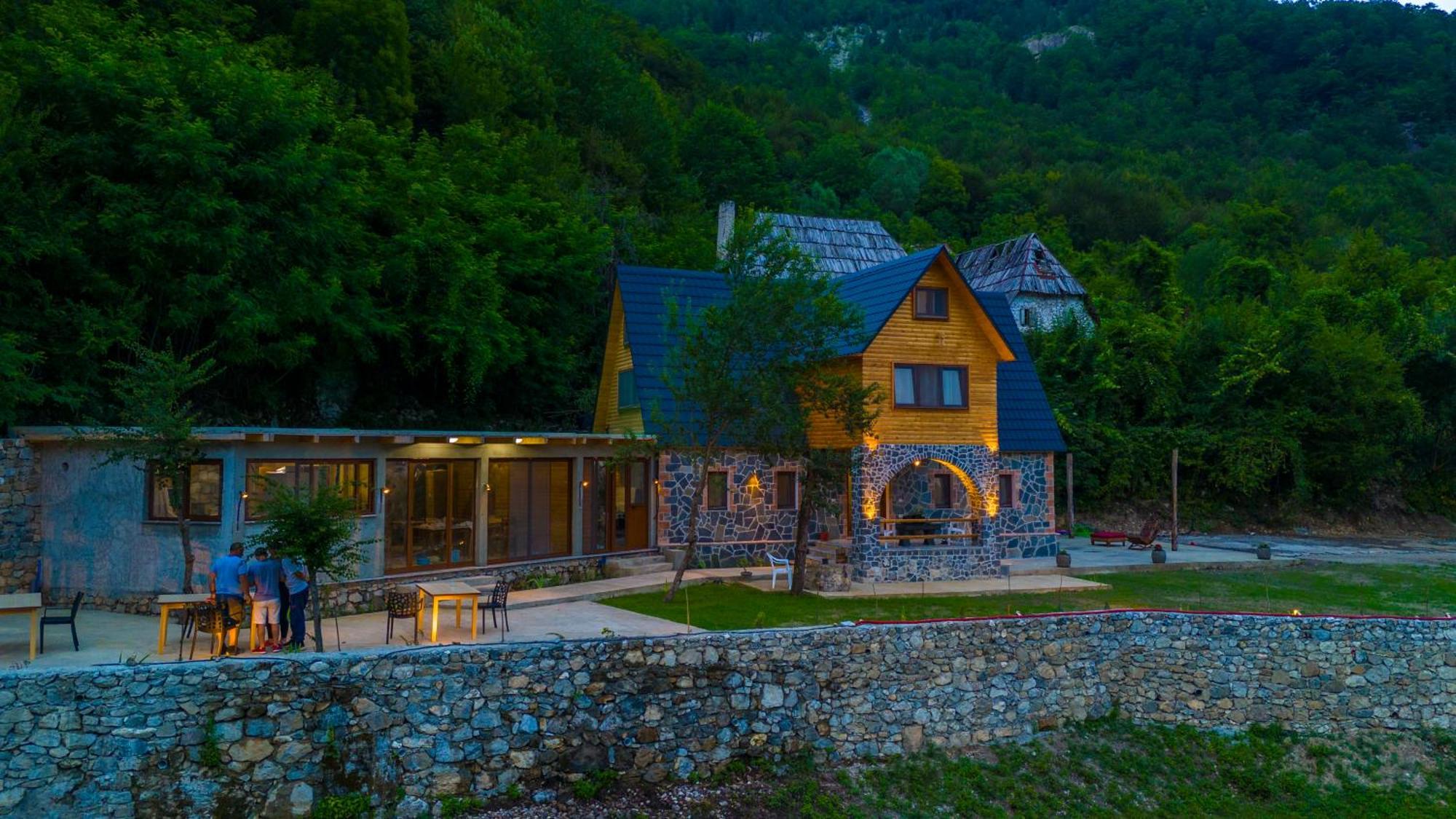 Villa PrelaТет Екстериор снимка