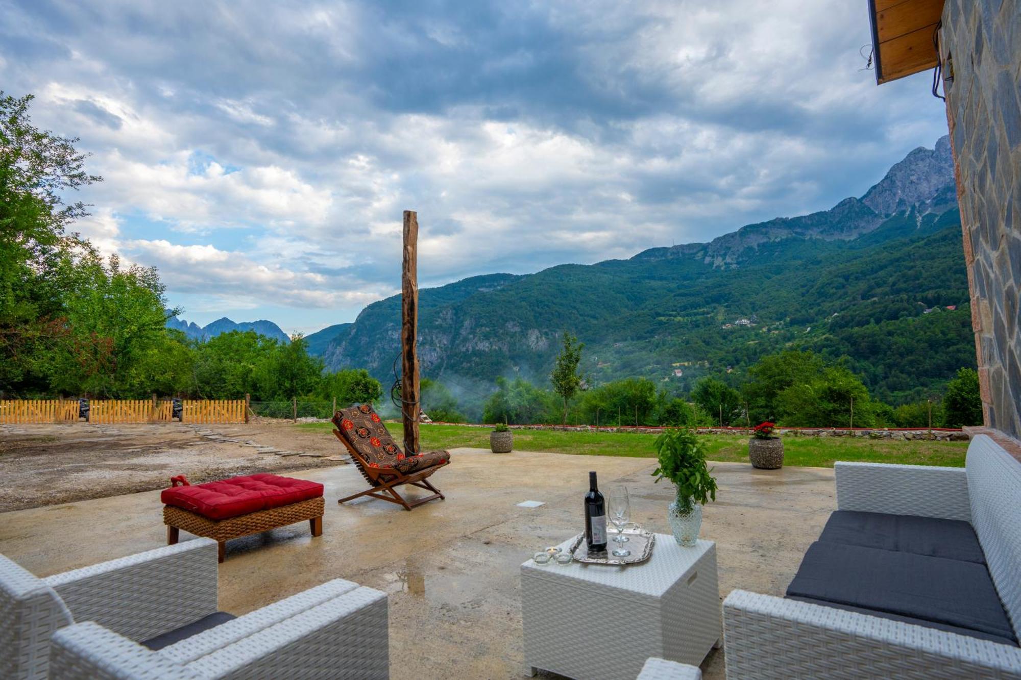 Villa PrelaТет Екстериор снимка