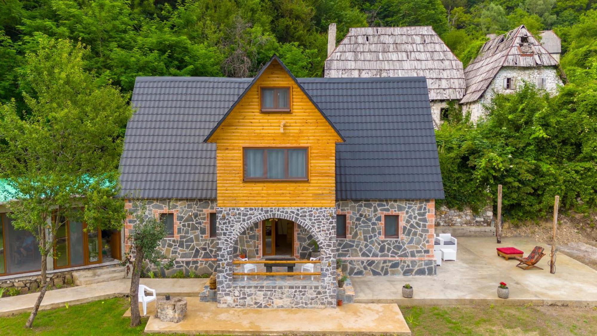 Villa PrelaТет Екстериор снимка